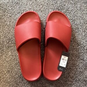 DSG  Athletic Slide Men's 11 Molded Slides Team Red NWTs‎